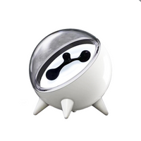 White (not a speaker, does not produce sound)